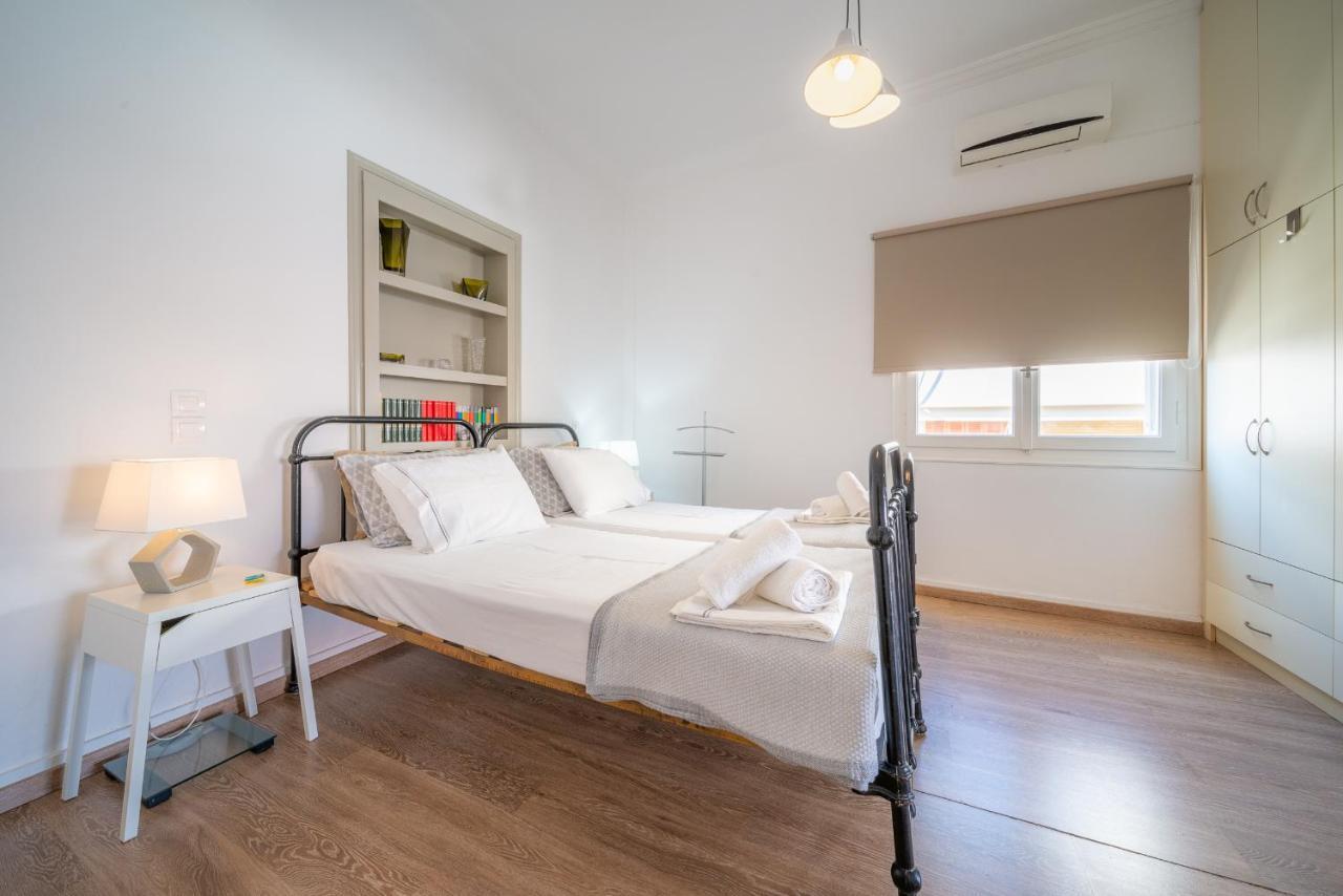The Roof - Flat Sea View In Aegina Town Apartment ภายนอก รูปภาพ