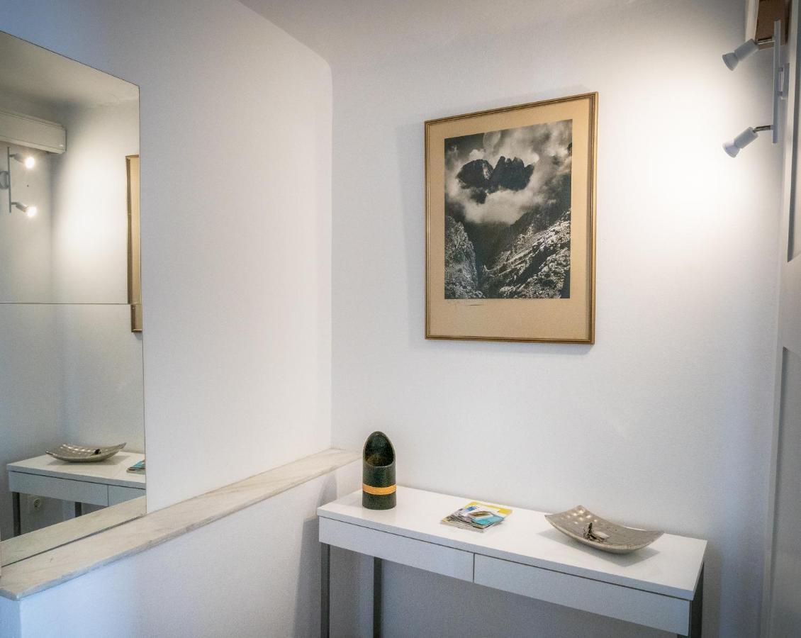 The Roof - Flat Sea View In Aegina Town Apartment ภายนอก รูปภาพ