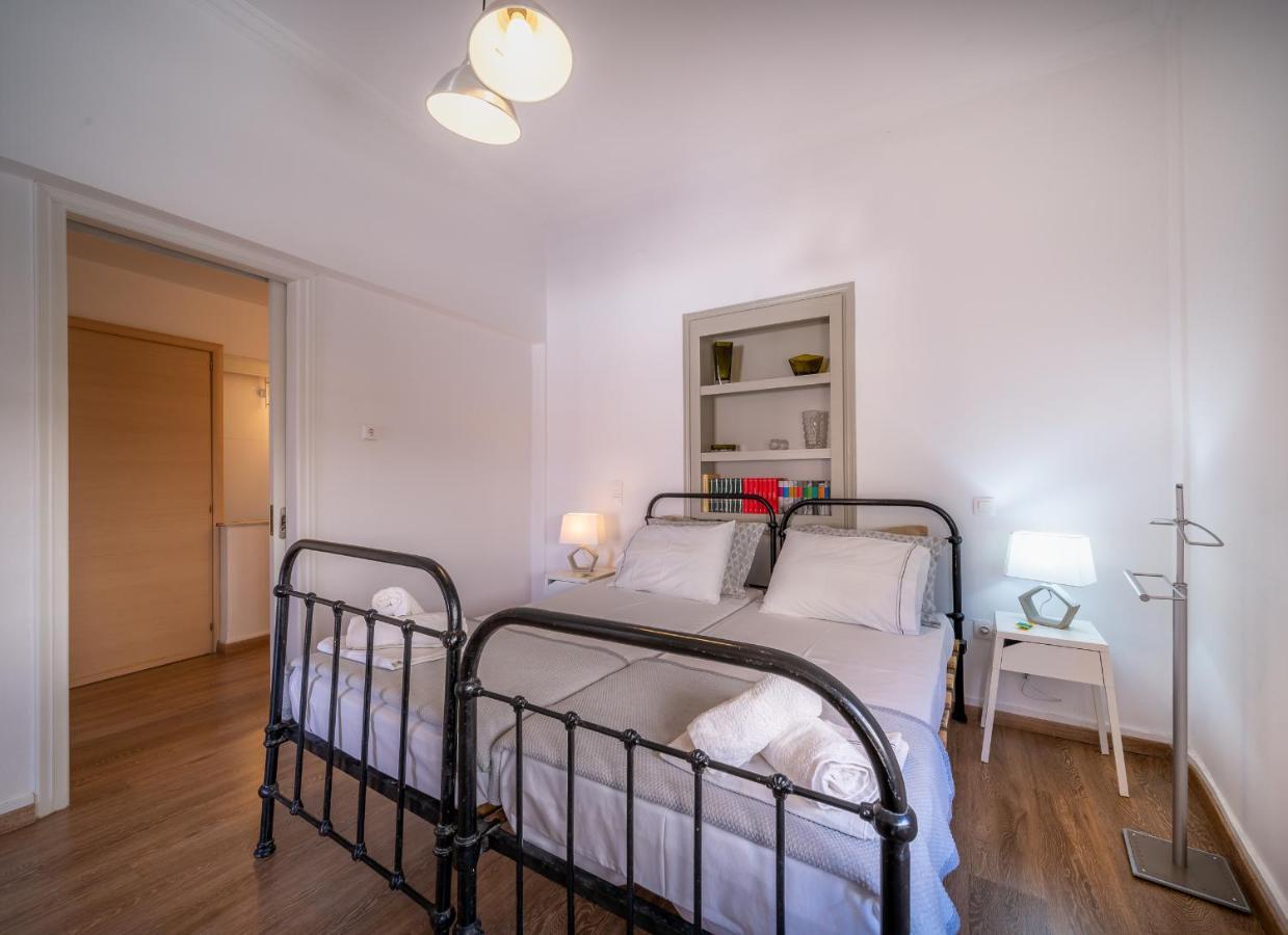 The Roof - Flat Sea View In Aegina Town Apartment ภายนอก รูปภาพ